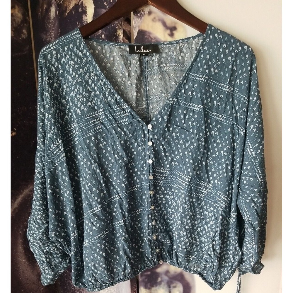 Lulus Blouse Womens Size M Rayon Blue Floral Button Front Dolman Sleeve Boho Top